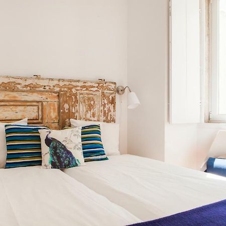 Cozy 1St Floor Flat Central Chiado District With Balconies And Ac 19Th Century Building Lisboa Екстериор снимка