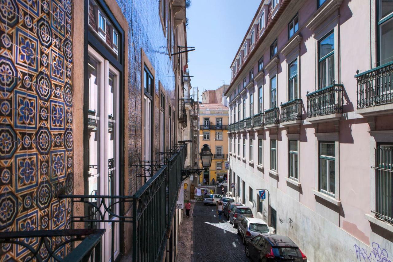 Cozy 1St Floor Flat Central Chiado District With Balconies And Ac 19Th Century Building Lisboa Екстериор снимка