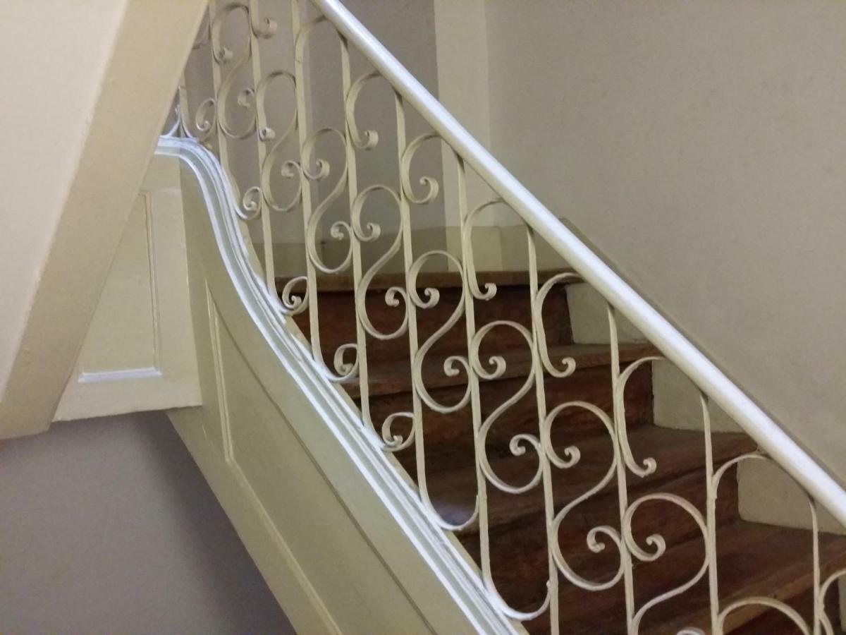 Cozy 1St Floor Flat Central Chiado District With Balconies And Ac 19Th Century Building Lisboa Екстериор снимка